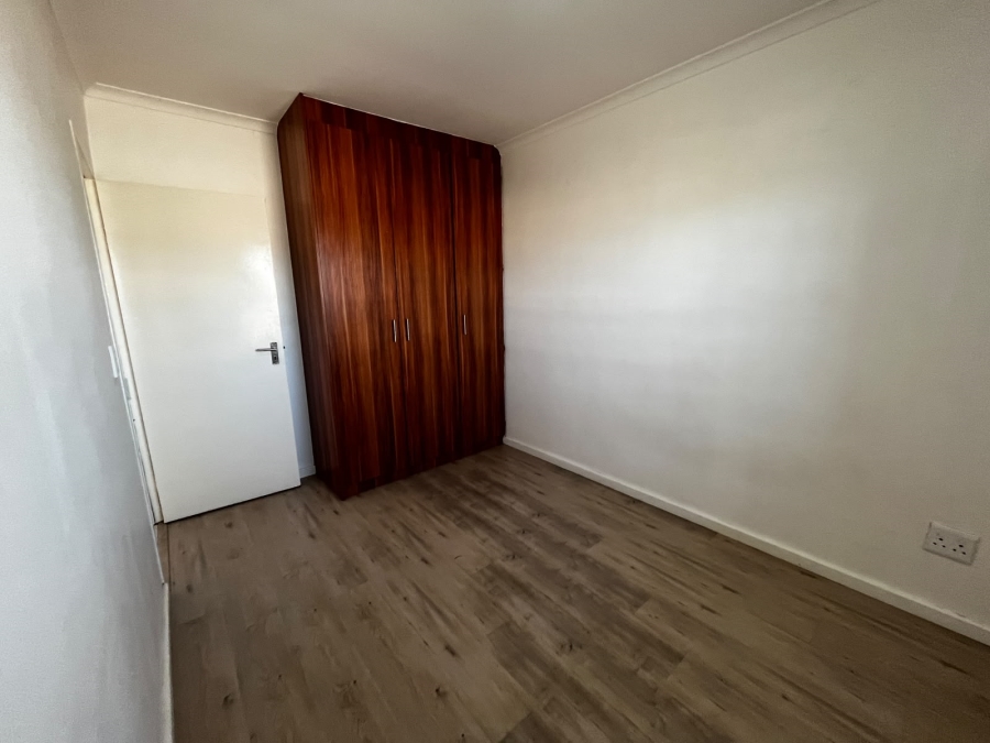 2 Bedroom Property for Sale in Grassy Park Western Cape